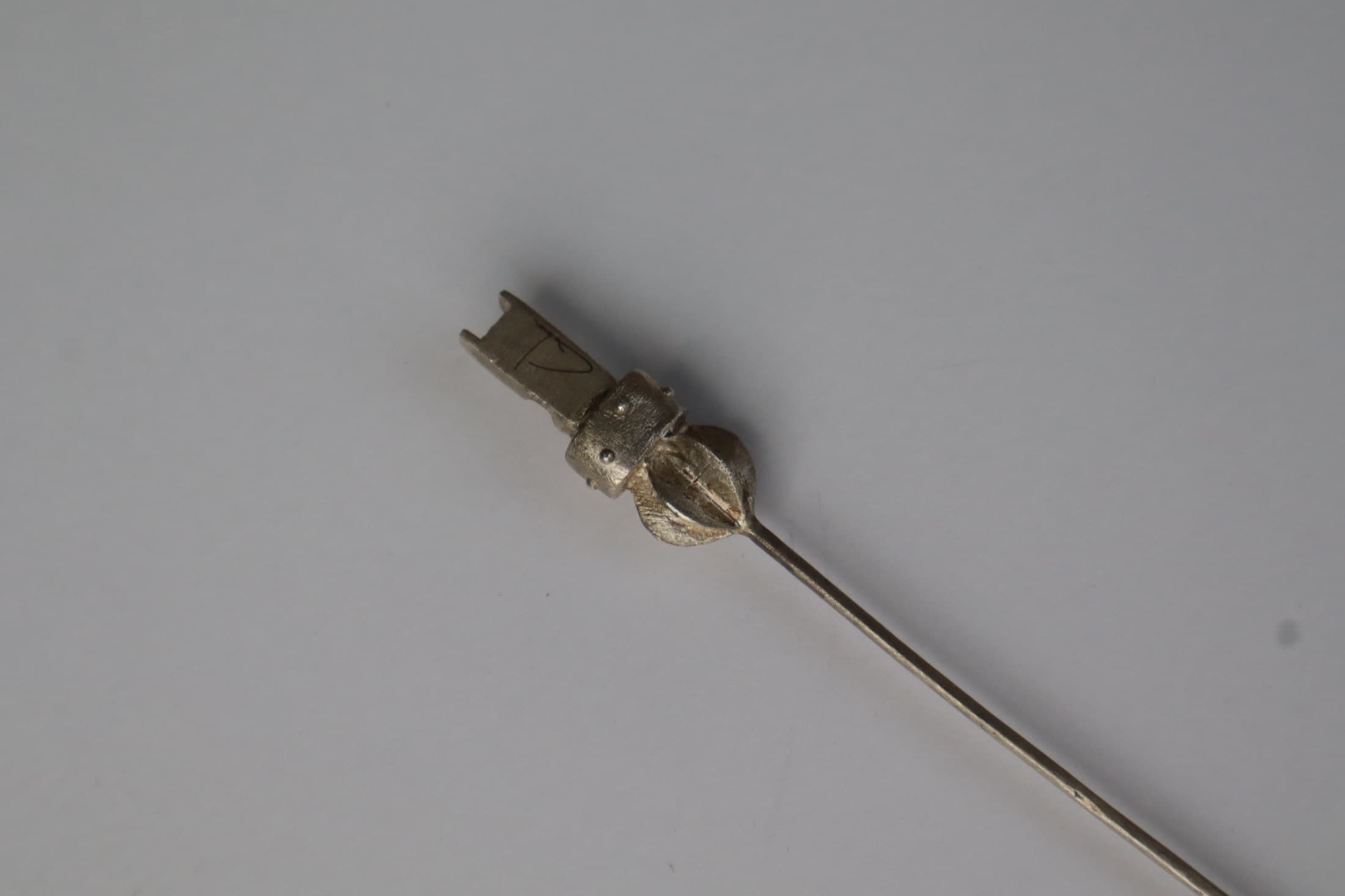 silver hair stick 1